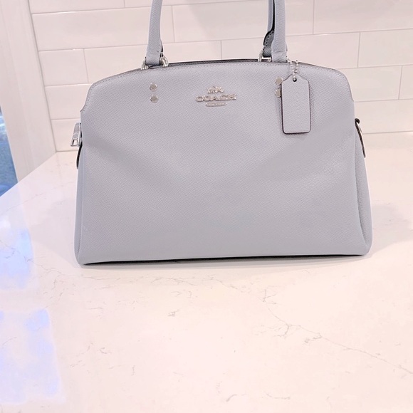 Coach Lillie Carryall - Picture 7 of 9